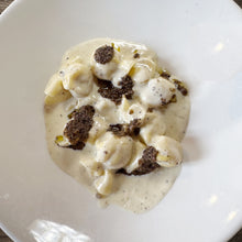 Load image into Gallery viewer, Sauce-Black Truffle, Italian, 180 gram Jar, 12-Piece, 5%
